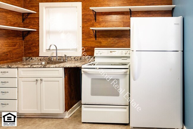 Building Photo - 17425 IN-37