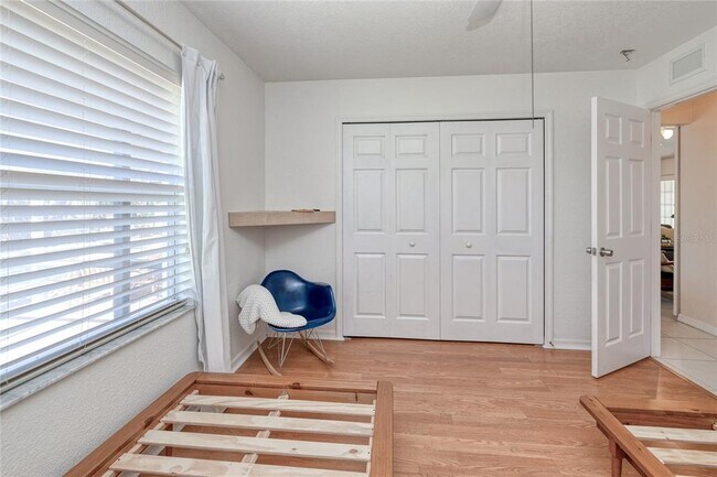 Building Photo - 3021 Palm Dr