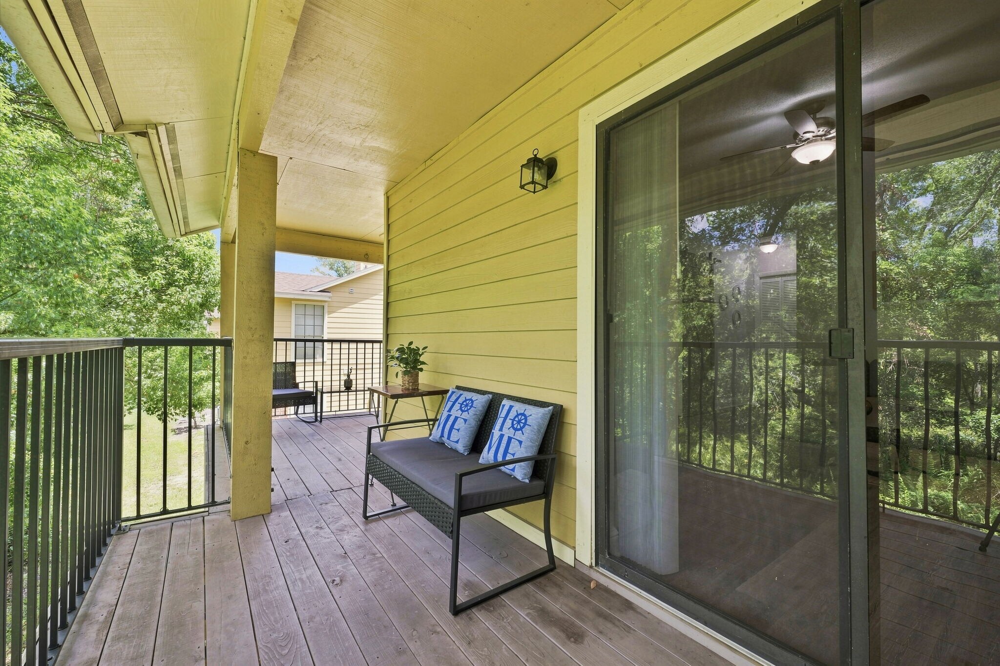 Building Photo - 8630 Mallard Reserve Dr