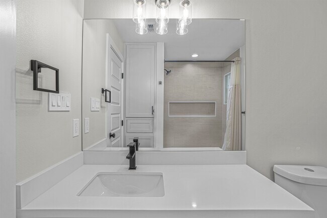 Building Photo - 9812 Caddo Lp