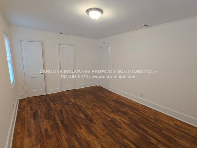 Building Photo - 2711 Beech Nut Rd