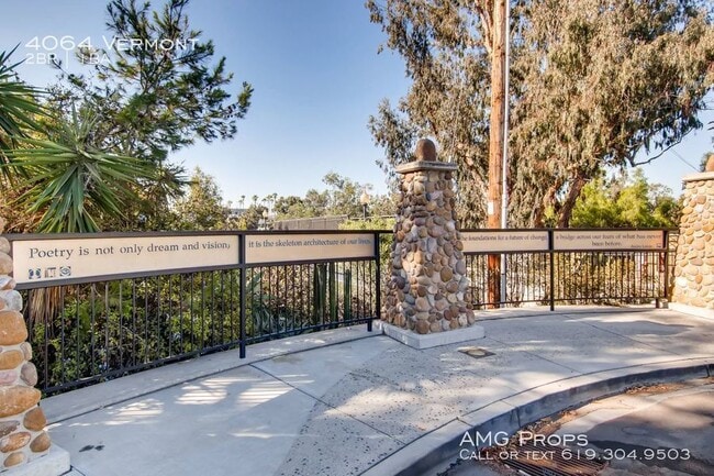 Building Photo - Vintage craftsman home in University Heights
