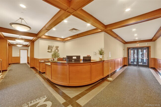 Building Photo - 543 Main St