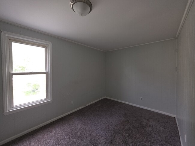 Building Photo - 1815 Willow Ave
