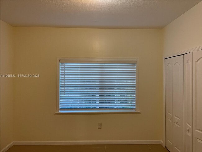 Building Photo - 12885 SW 49th Ct