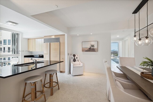 Building Photo - 791 Crandon Blvd