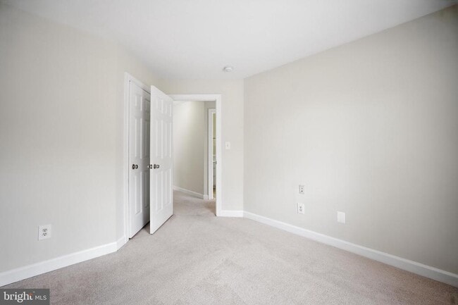 Building Photo - 6696 Debra Lu Way