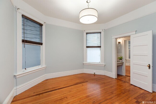 Building Photo - 958 Hayes St