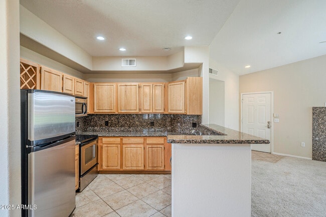 Building Photo - 2929 W Yorkshire Dr