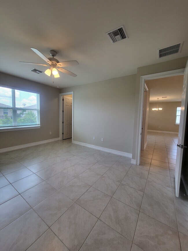 Building Photo - 3276 Baravaldo Cir