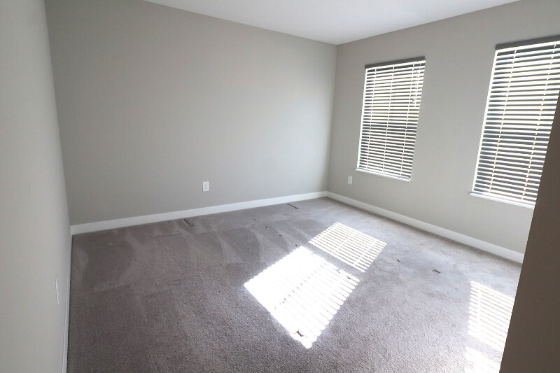 Building Photo - 3121 Emmaline Dr