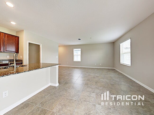 Building Photo - 10032 RoseMary Leaf Ln