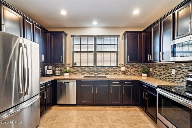 Building Photo - 12468 W Hummingbird Terrace