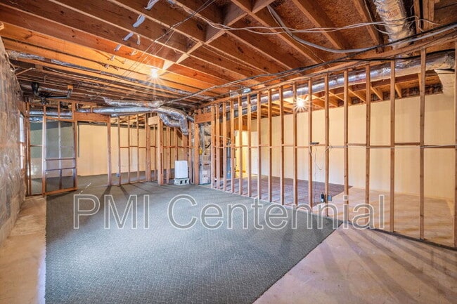 Building Photo - 2645 Wilshire Terrace