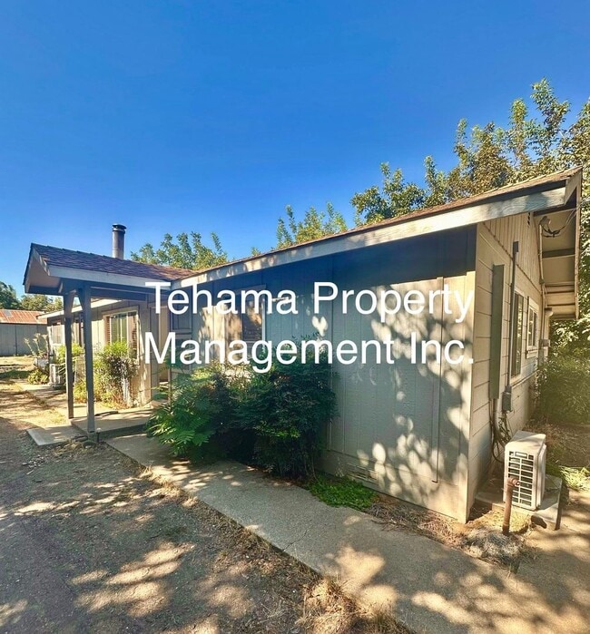 Building Photo - 2 Bedroom 2 bath home in country setting