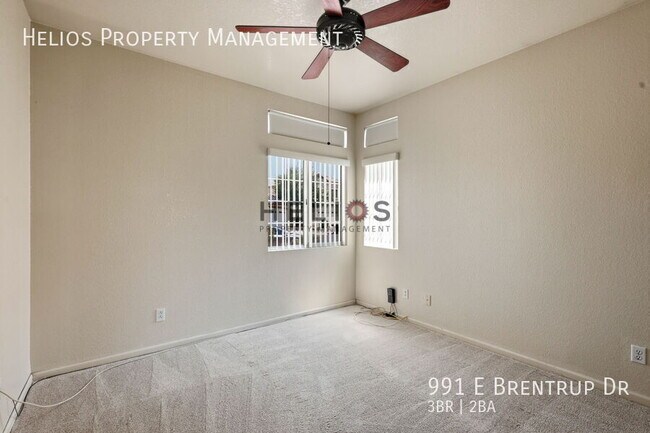 Building Photo - 991 E Brentrup Dr