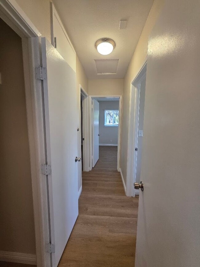 Building Photo - TURNKEY-RENT READY SPACIOUS 2BD/2BA HOME, 2-CAR GARAGE WITH AN AUTOMATIC ROLL-UP DOOR, LARGE COVE...