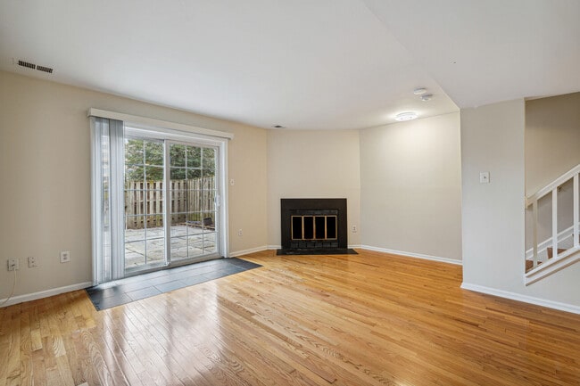 Building Photo - 5407 Grove Ridge Way