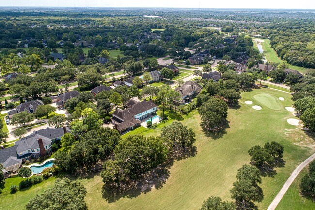 Building Photo - 21410 Ganton Dr