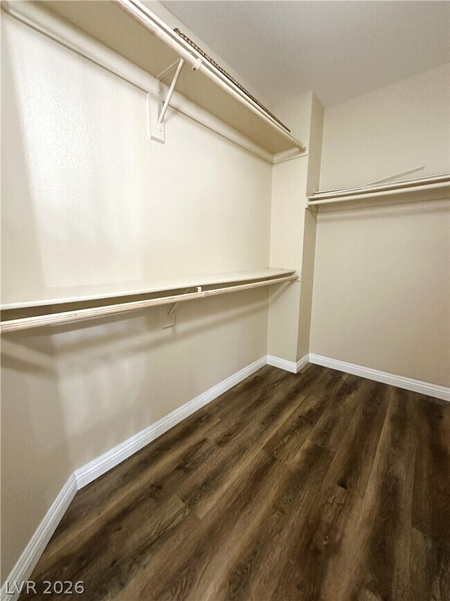 Building Photo - 6396 Rosemount Ave