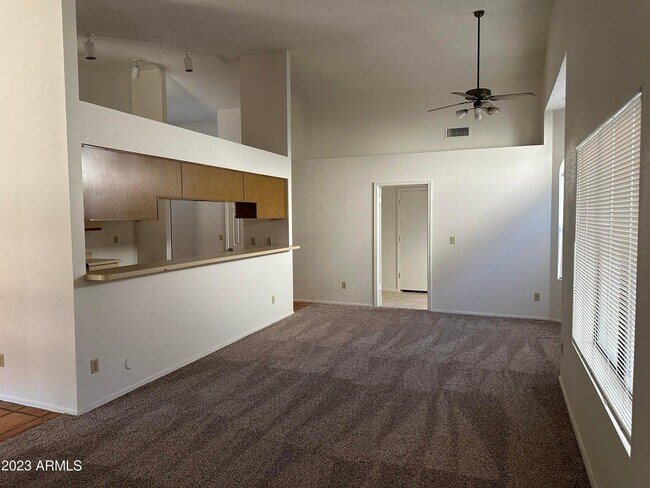 Building Photo - 3712 E Lavender Ln