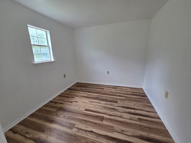 Building Photo - 5019 East St