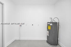 Building Photo - 1301 Sharar Ave