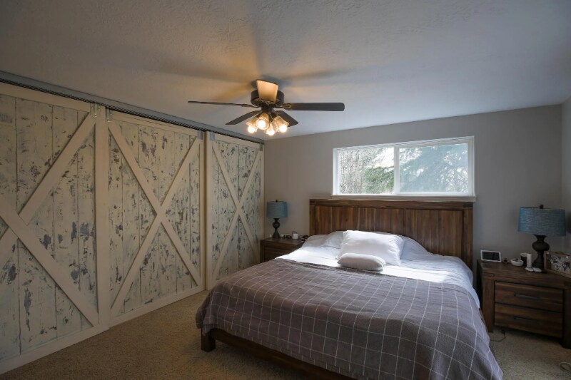 Building Photo - 1555 SW Gilson Ct