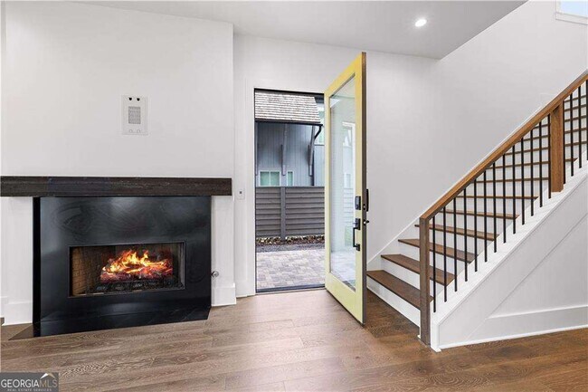 Building Photo - 255 High St