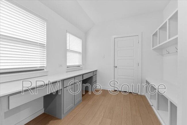 Building Photo - 3709 Palo Pinto Dr