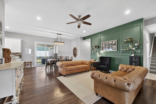 Building Photo - 2110 S Herron Dr