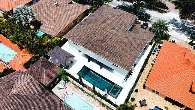 Building Photo - 8450 NW 169th Terrace