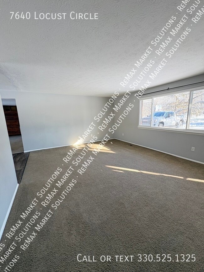 Building Photo - 7640 Locust Cir