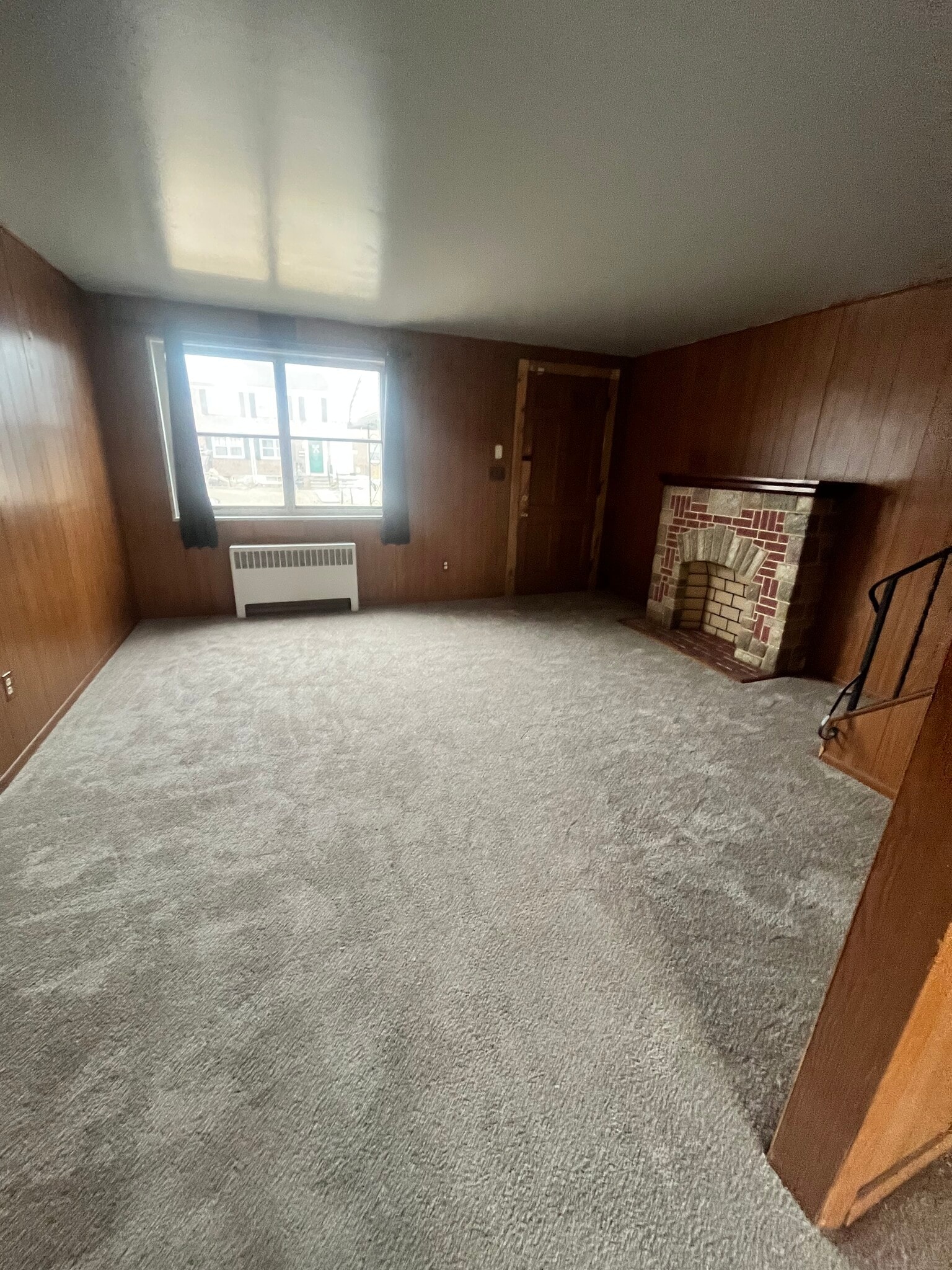 Living Room - 4203 Doris Ave