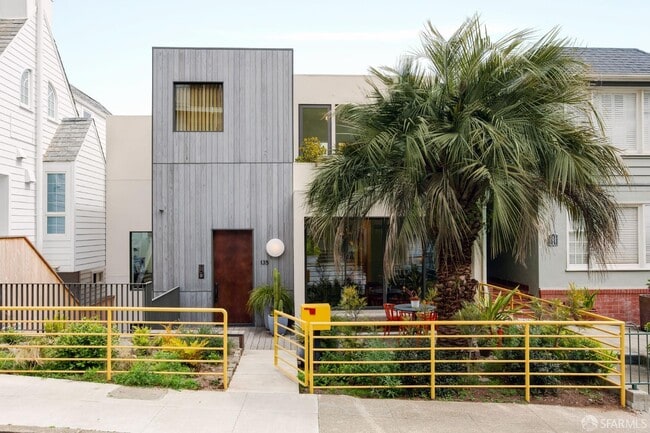 Building Photo - 135 Graystone Terrace