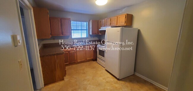 Building Photo - 3011 Broadbay Dr