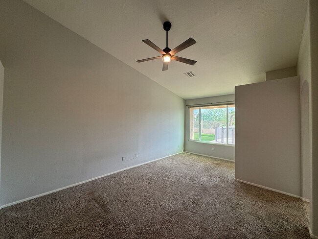 Building Photo - 4 Bedroom Home W/ Pool Available in Tatum Ridge Near Jomax Rd & N Tatum Blvd!