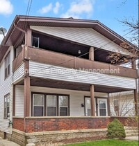 Building Photo - 707 Knapp St NE