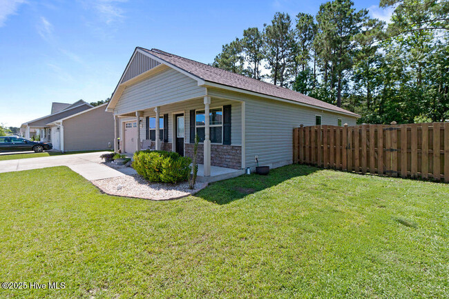 Building Photo - 244 Breakwater Dr
