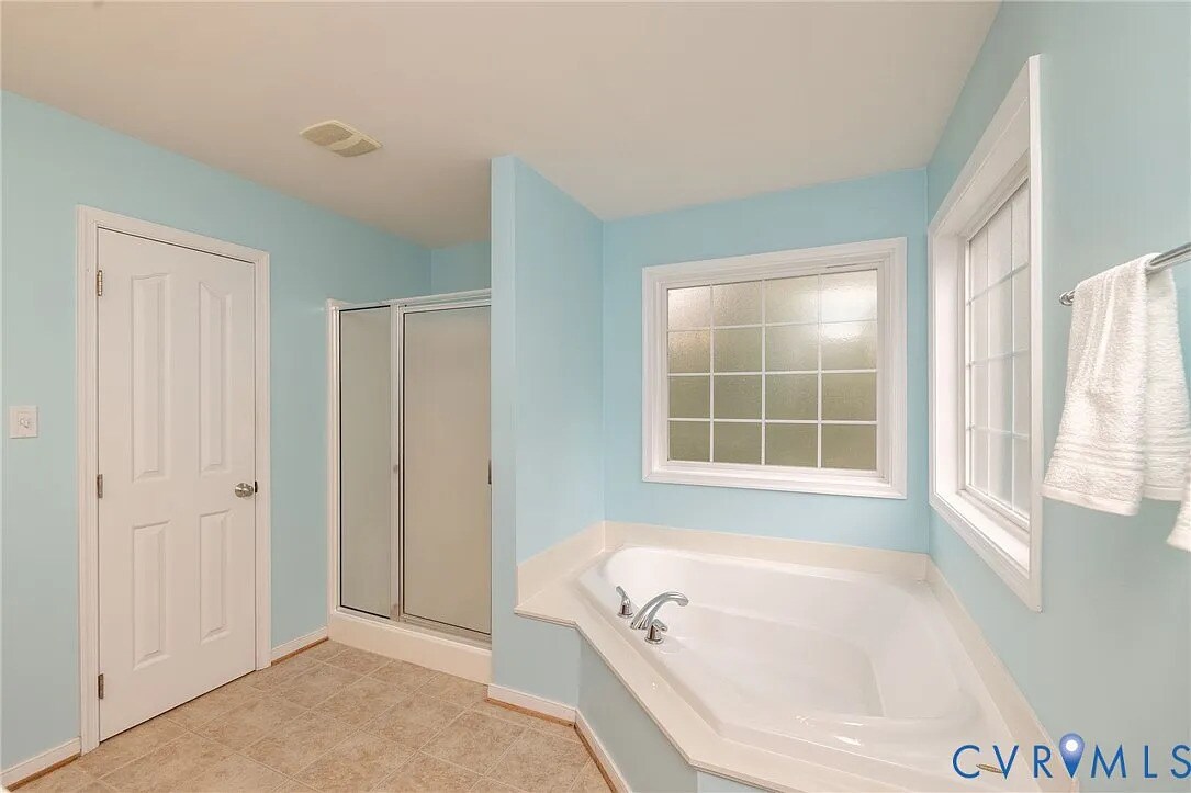 Master Bath - 3620 Tanby Rd