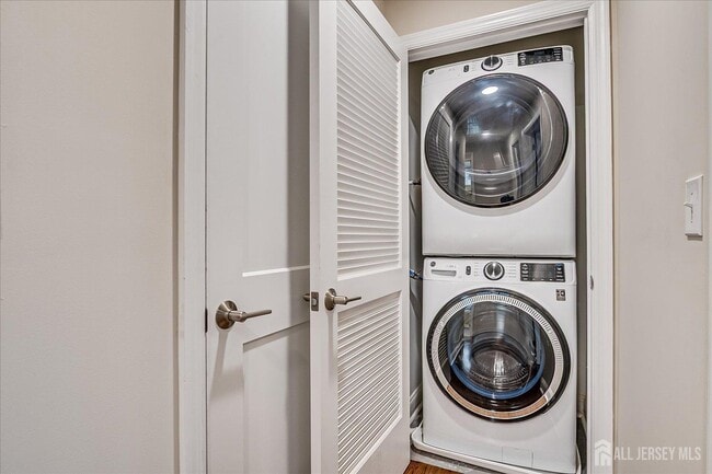 Building Photo - 1400 Hamilton Blvd