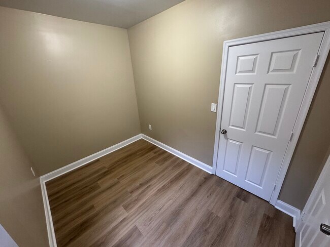 Building Photo - 2327 N 18th St