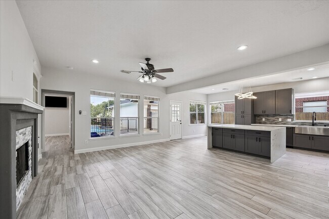 Building Photo - 3214 Trotwood Ln