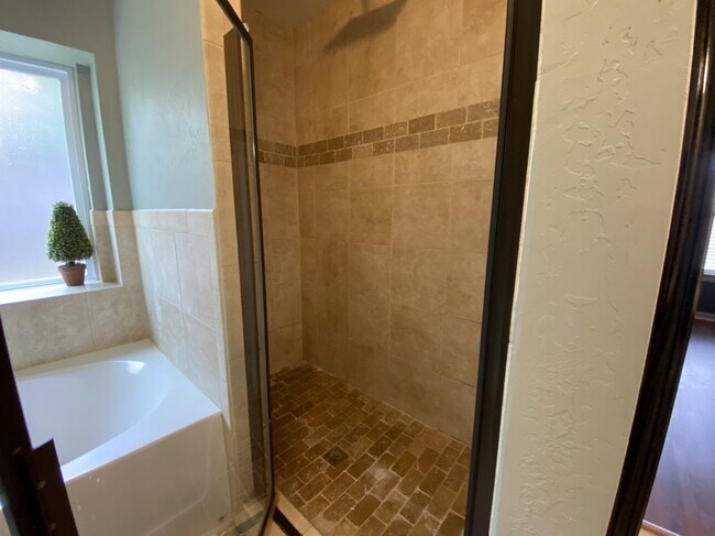 Building Photo - 10713 Masters Cir