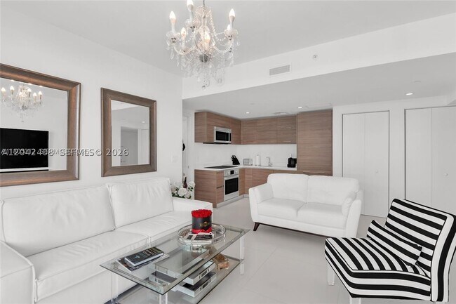 Building Photo - 1300 S Miami Ave