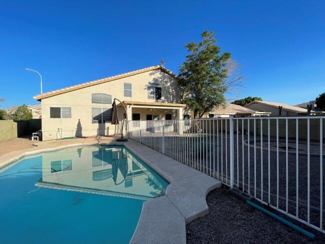 Building Photo - 922 N Sicily Dr