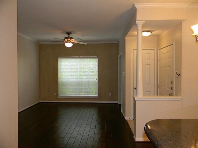 Building Photo - 1330 Old Spanish Trl