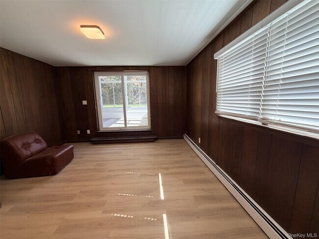 Building Photo - 86-79 Palo Alto St