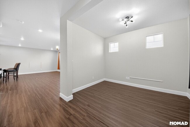 Building Photo - 9822 Rosalee Peak St