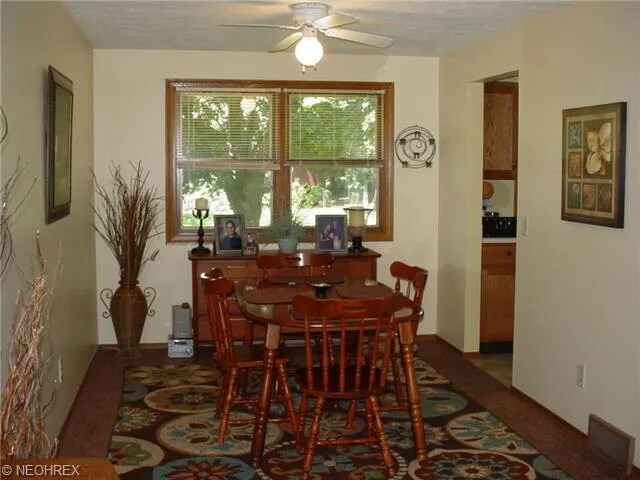 Building Photo - 6685 Ravenwood Ave NW